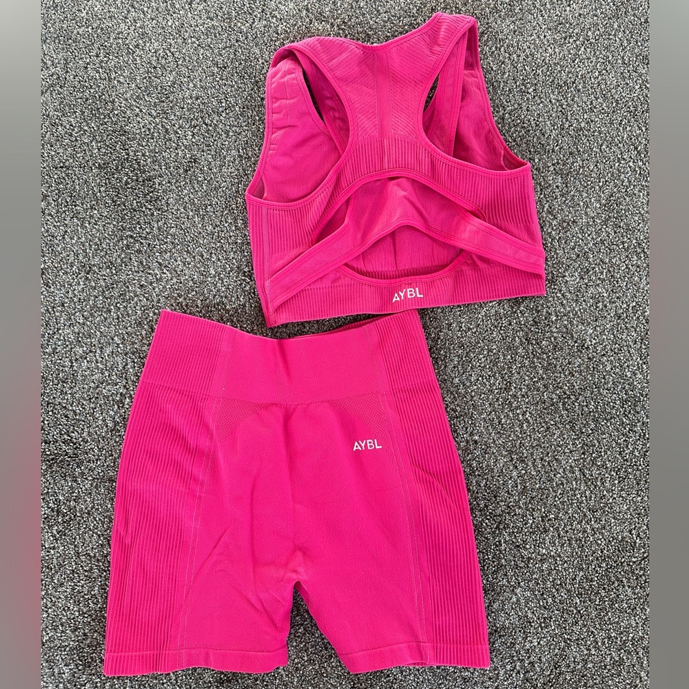 AYBL brand pink Reflex sports bra and short set. Size XL